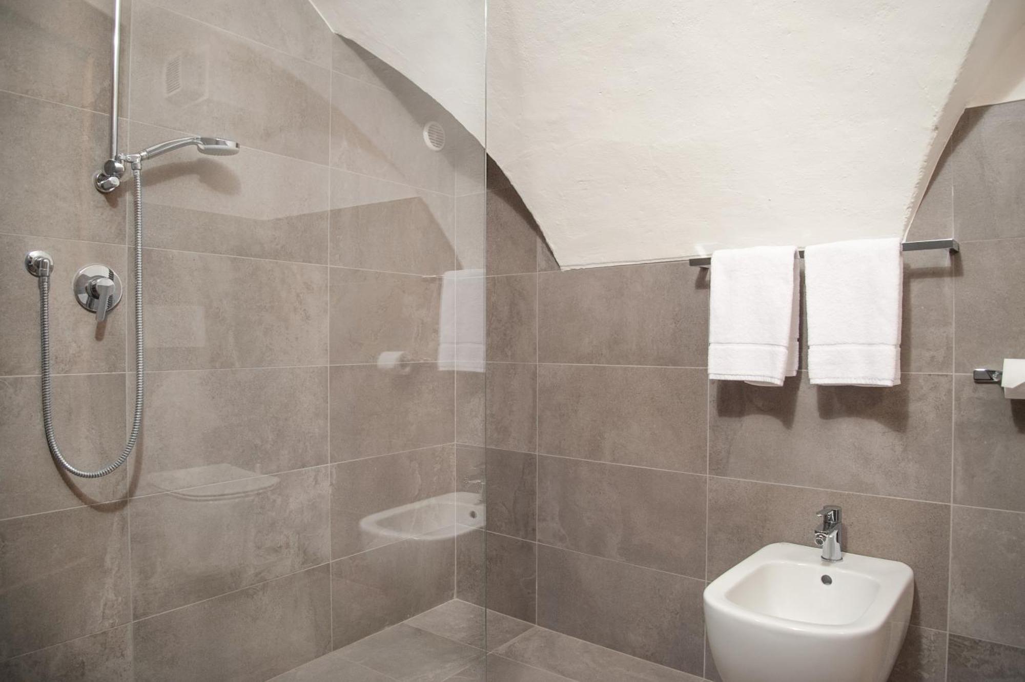 Casa Calvola Holiday Home 텐노 객실 사진